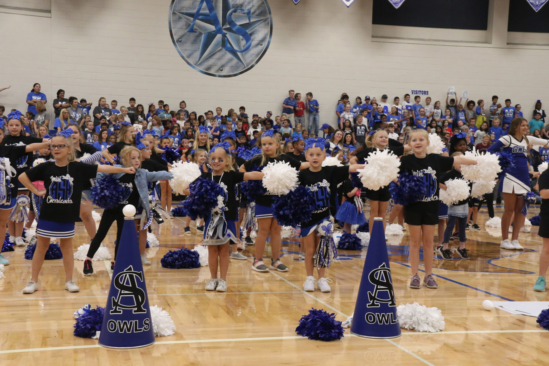 Anderson-Shiro High School homecoming